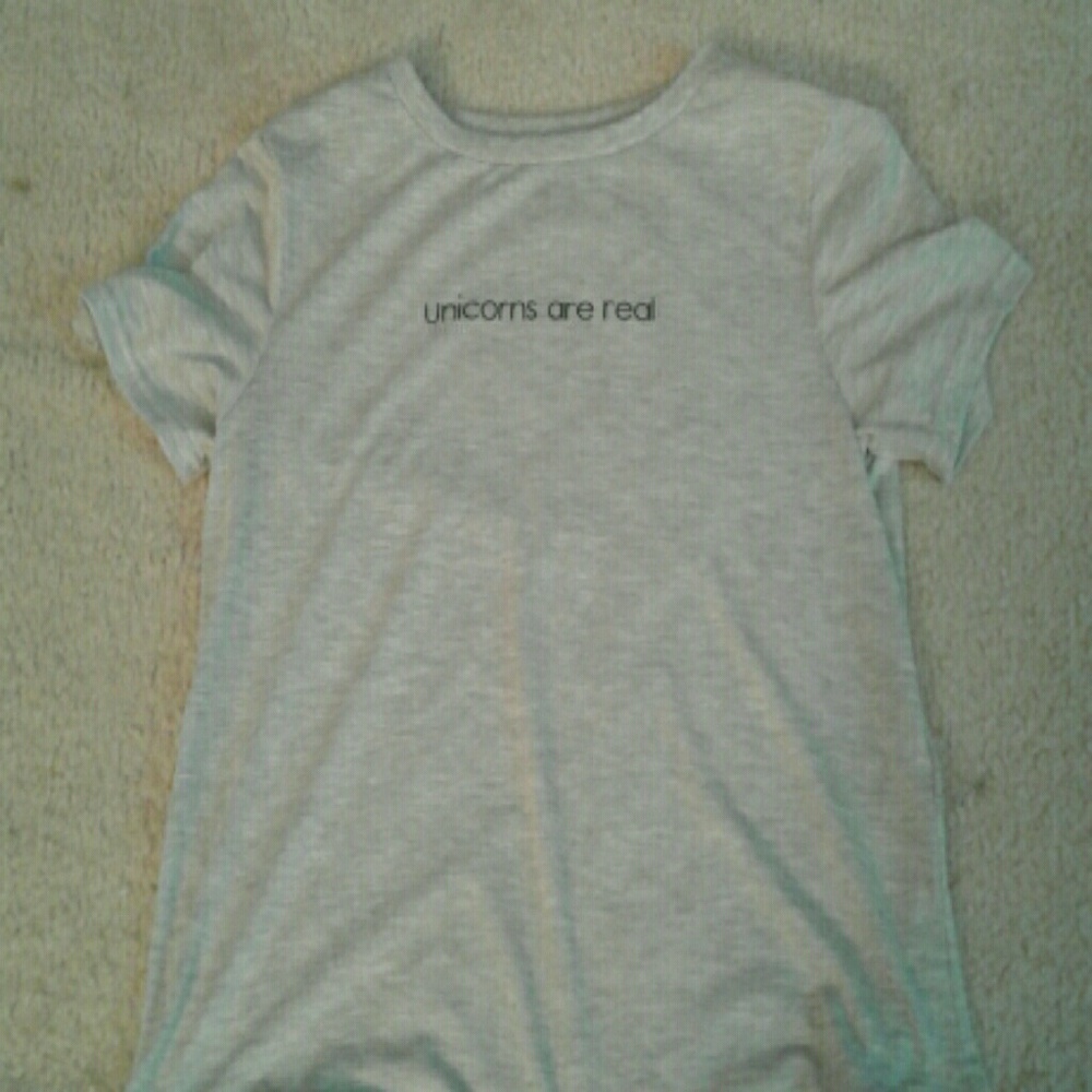 H&M "unicorns are real" shirt